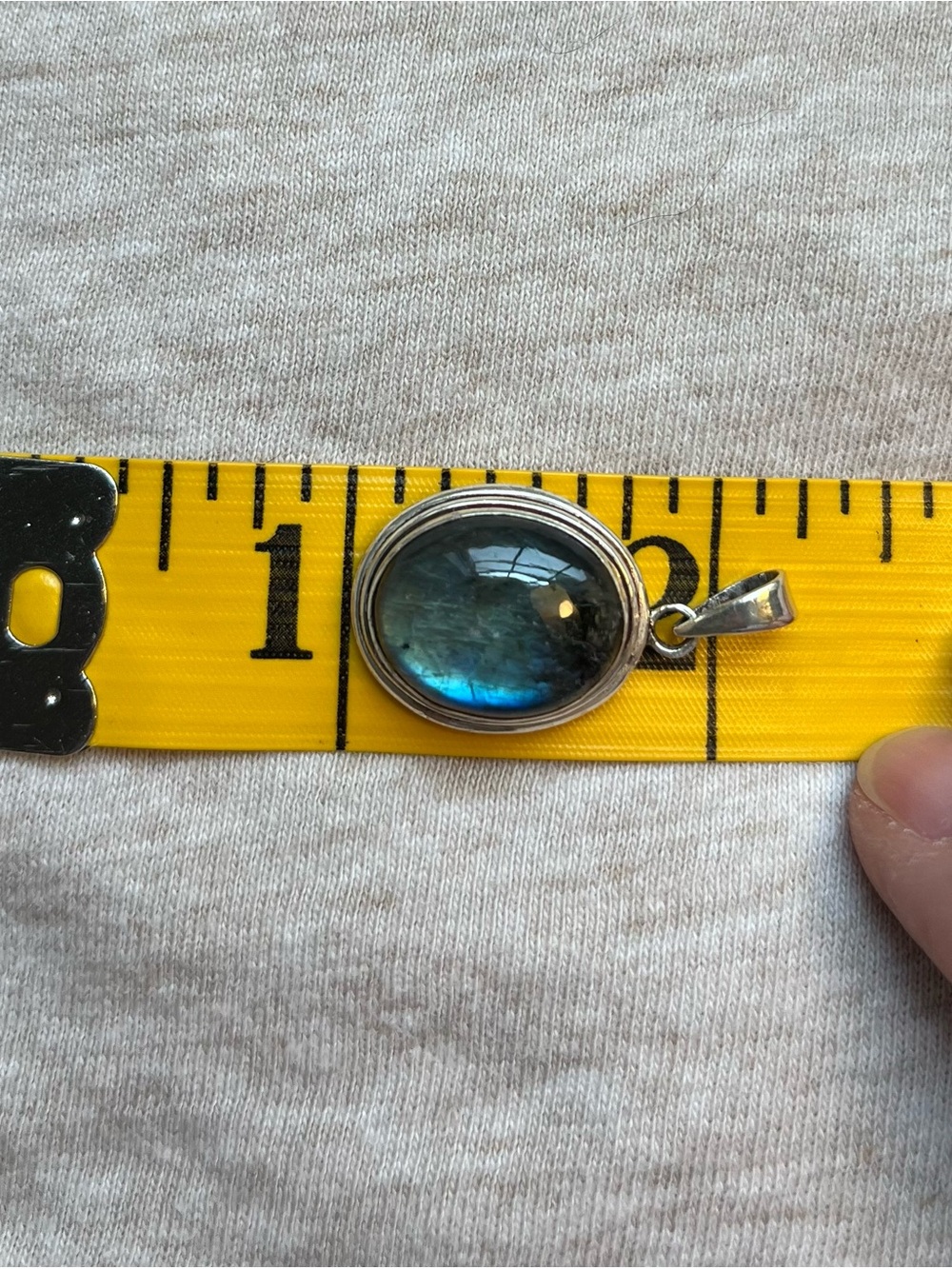 Vintage Silver Pendant Necklace with Blue-Green Labradorite Gemstone - Picture 4 of 6